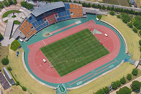 画像:福島県営あづま陸上競技場