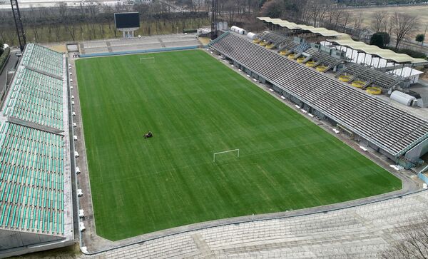 画像:栃木県グリーンスタジアムの屋根